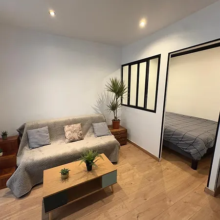 Apartment 200m Tour Eiffel *